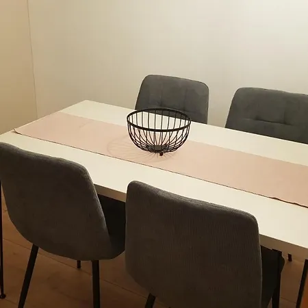 2l Apartment Makov